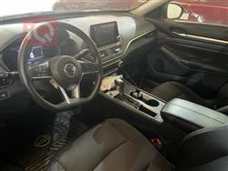 نيسان ألتيما